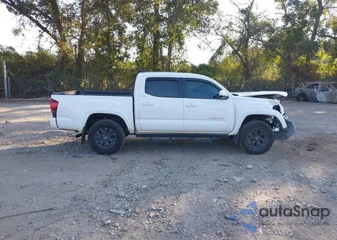 2022 Toyota Tacoma Sr5 V6 z USA, uszkodzony, nr VIN 3TMAZ5CN3NM193585